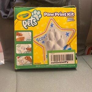Crayola Model Magic Pet Print Kit NWT